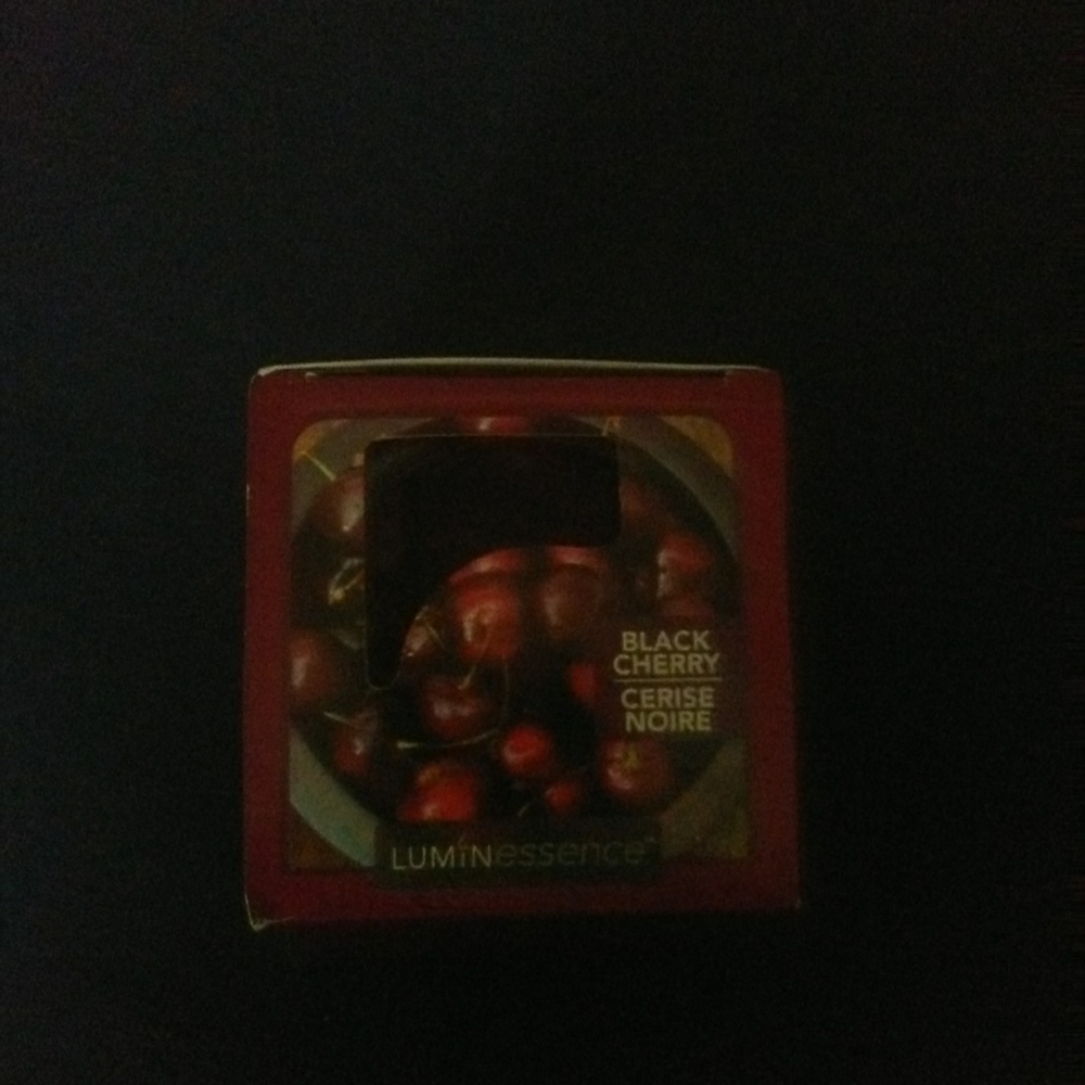 Black cherry candle